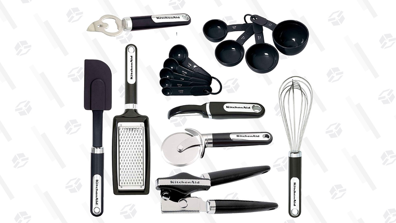 Set de cocina KitchenAid de 16 piezas | $28 | AmazonGráfico: Shep McAllister